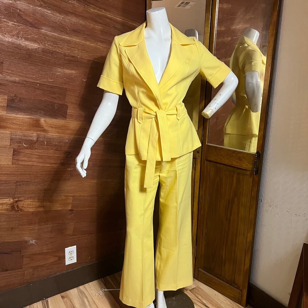 VINTAGE 70s Womens Leisure Suit Yellow Size 4 Double Knit Pastel Bellbottom